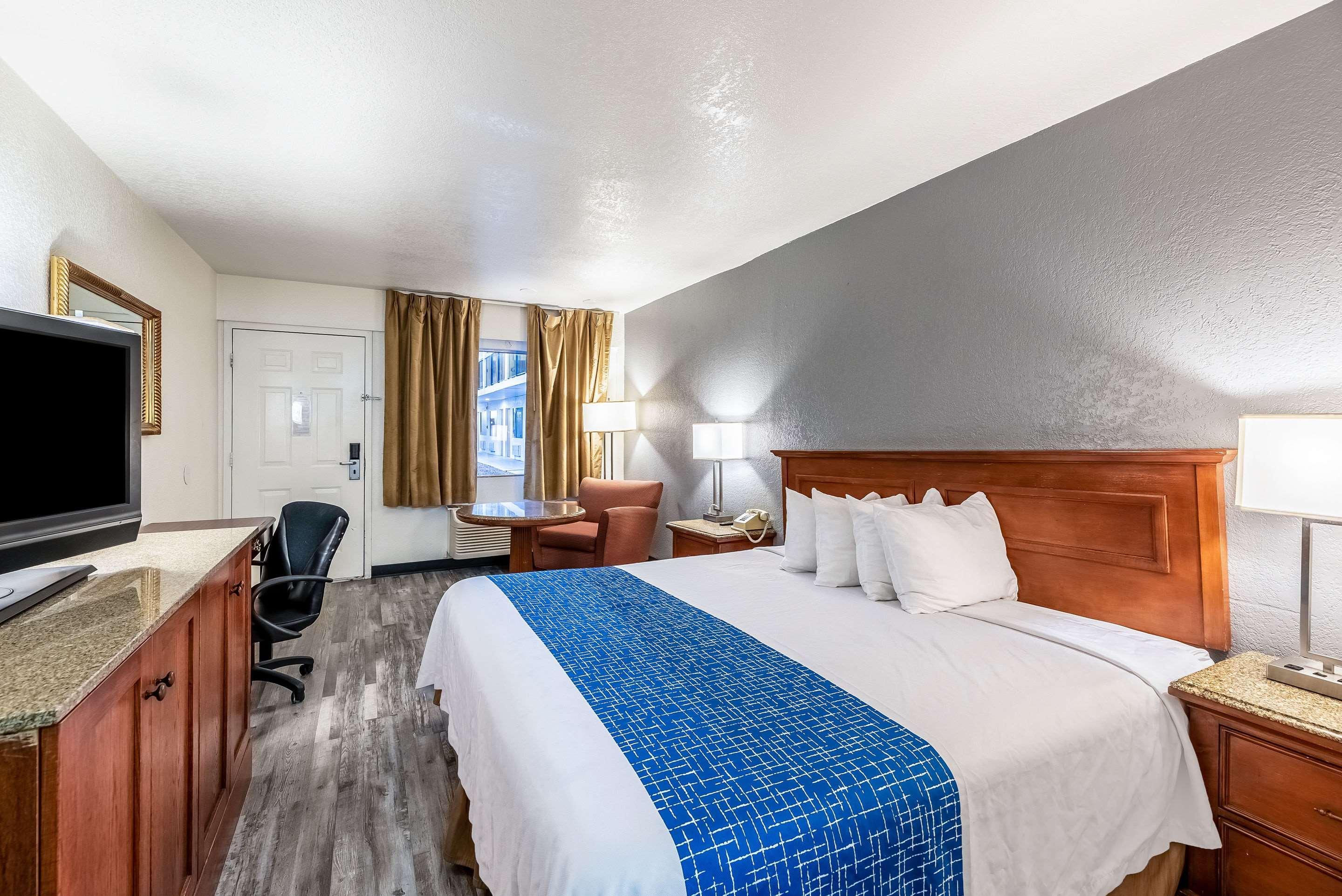 Econo Lodge Phoenix North I-17 Ngoại thất bức ảnh