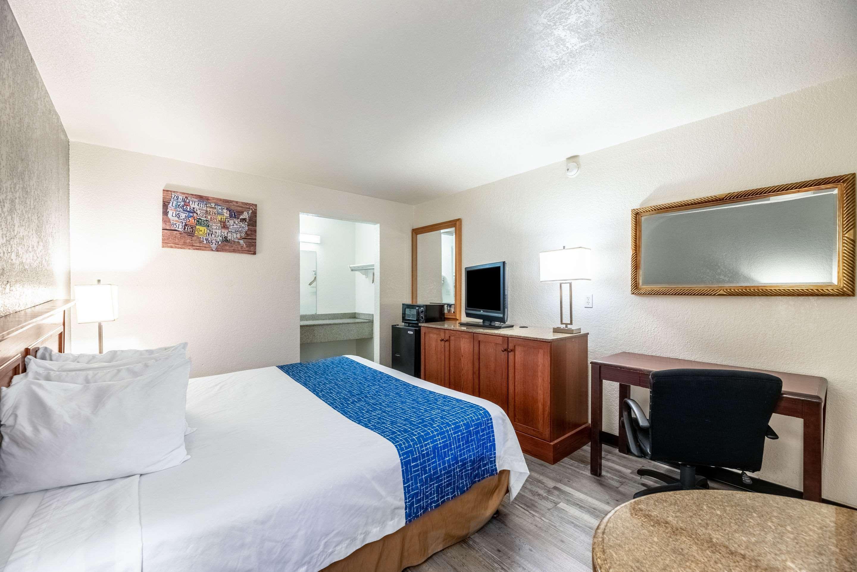Econo Lodge Phoenix North I-17 Ngoại thất bức ảnh