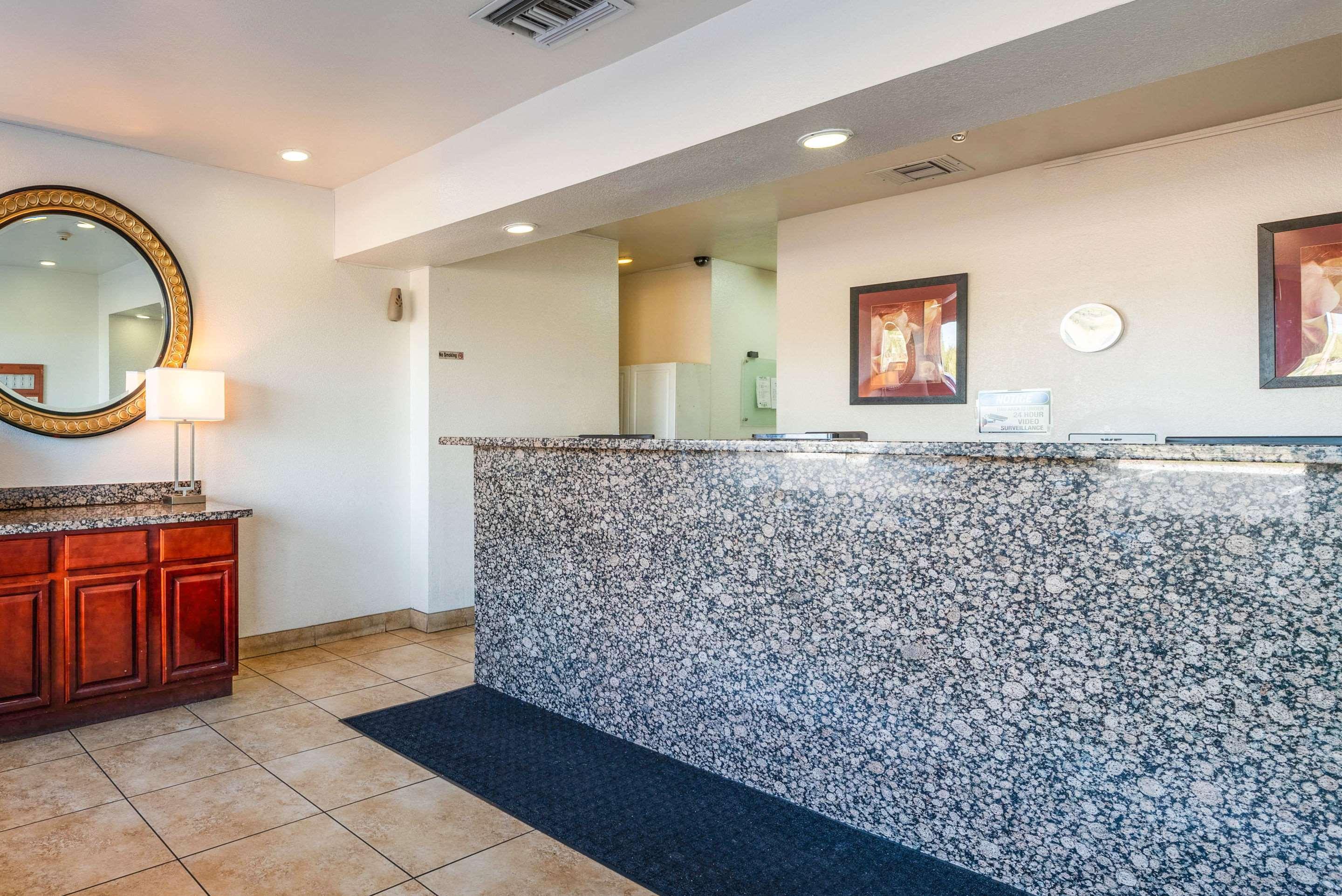 Econo Lodge Phoenix North I-17 Ngoại thất bức ảnh