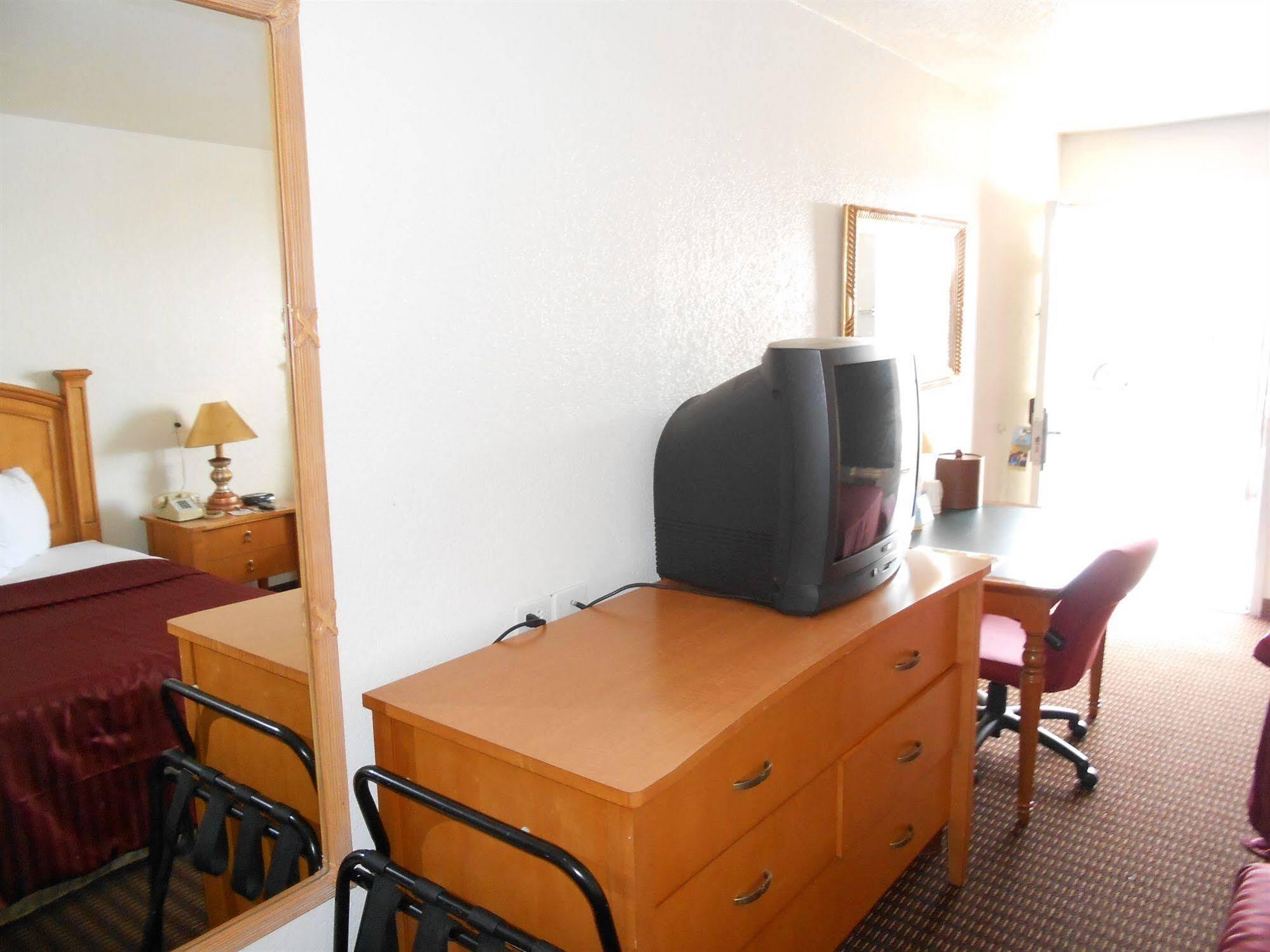 Econo Lodge Phoenix North I-17 Ngoại thất bức ảnh