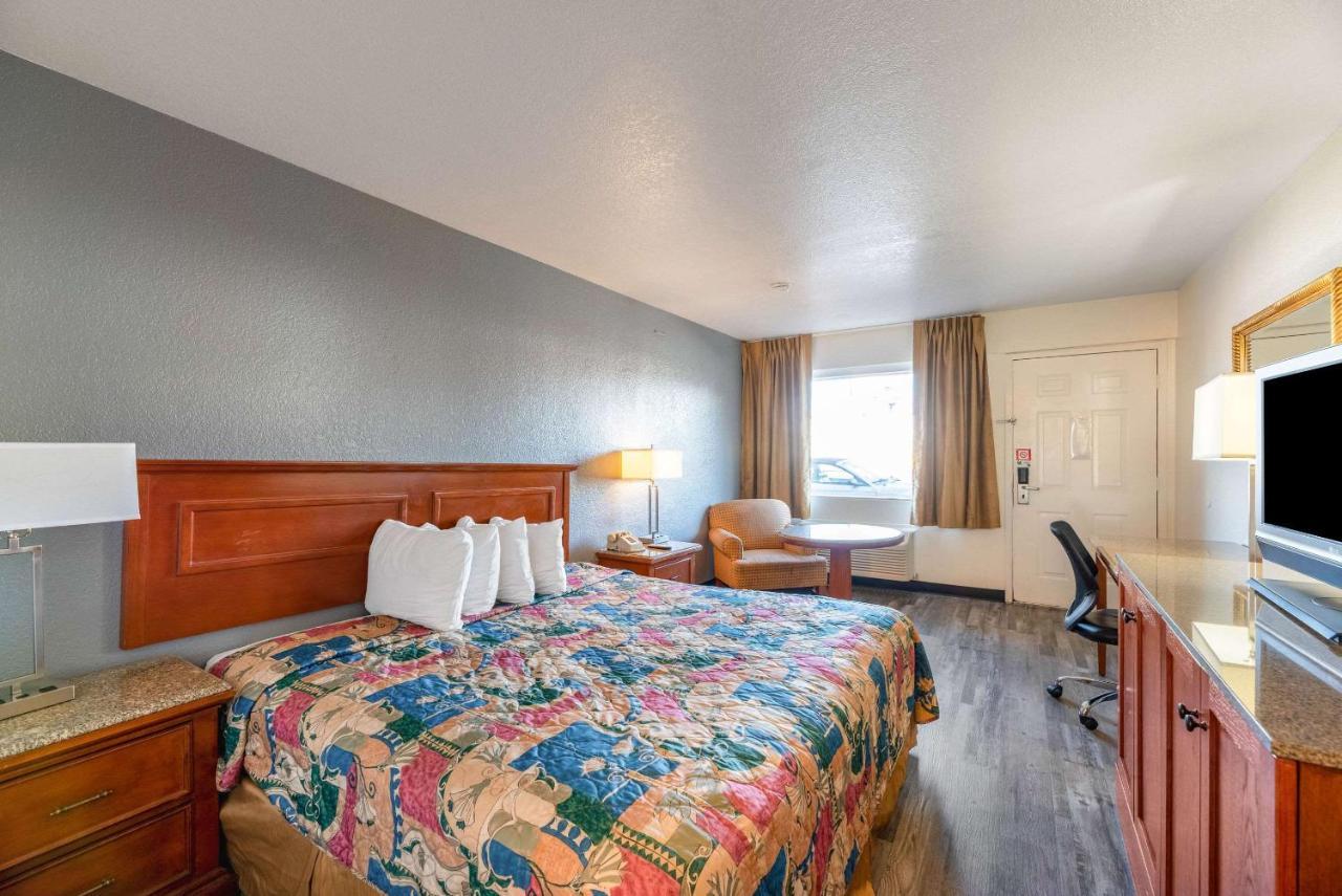 Econo Lodge Phoenix North I-17 Ngoại thất bức ảnh